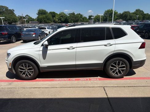 Used 2019 Volkswagen Tiguan SE FWD image 4