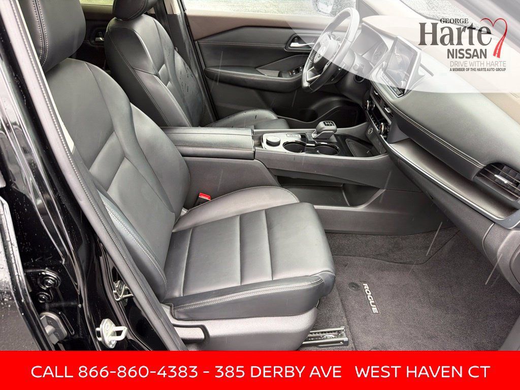 Certified 2023 Nissan Rogue SV w/ SV Premium B Package AWD/4WD image 31