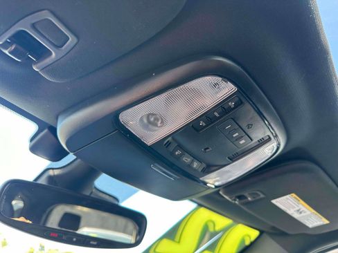 Used 2022 Dodge Durango GT image 31