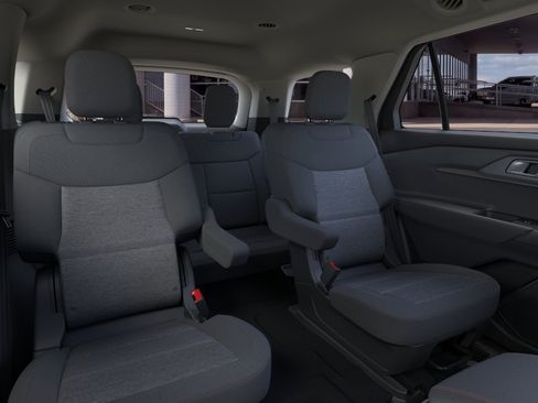 New 2026 Ford Explorer Active RWD image 11