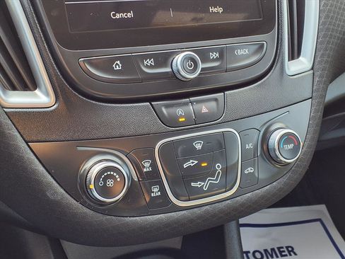 Used 2025 Chevrolet Malibu LS image 7