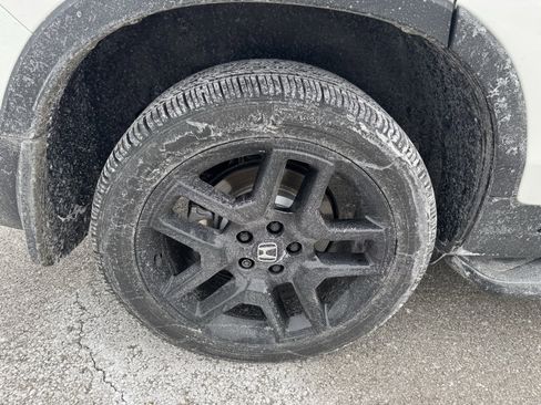 Used 2025 Honda Passport Black Edition image 9