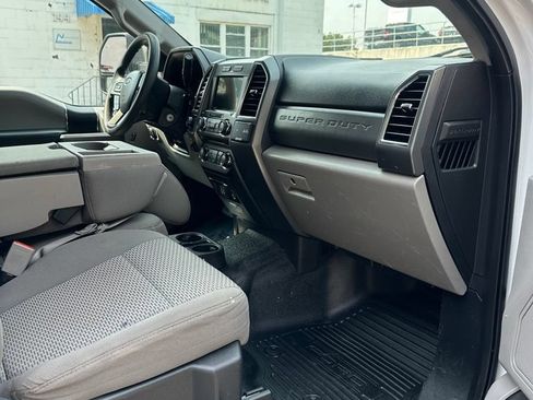 Used 2018 Ford F350 XLT w/ XLT Value Package AWD/4WD image 39