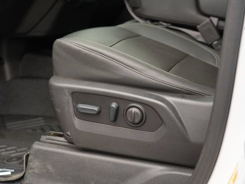 Used 2022 Chevrolet Silverado 3500 LTZ AWD/4WD image 15