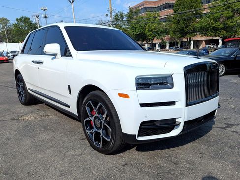Used 2022 Rolls-Royce Cullinan Black Badge image 5