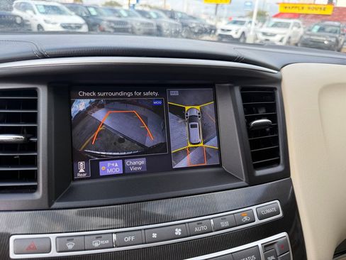 Used 2019 INFINITI QX60 Luxe w/ Essential Package image 18