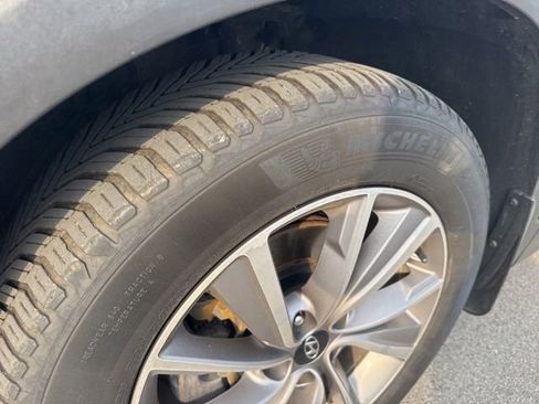 Used 2020 Hyundai Santa Fe SEL w/ Convenience Package image 11