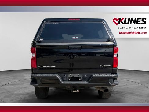 Used 2020 Chevrolet Silverado 2500 Custom w/ Custom Value Package AWD/4WD image 9