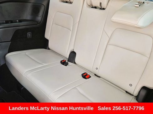 Used 2023 Nissan Pathfinder SL w/ SL Premium Package FWD image 14