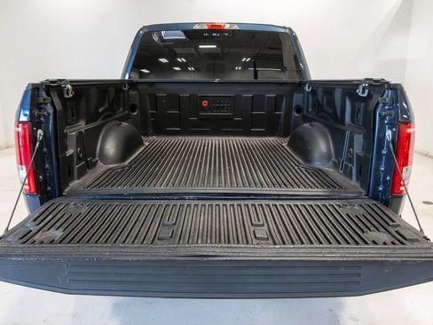 Used 2015 Ford F150 XLT AWD/4WD image 27