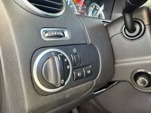 Used 2011 Land Rover LR4 HSE LUX image 41