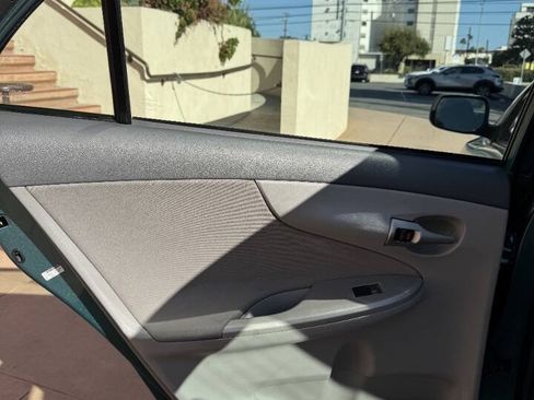 Used 2010 Toyota Corolla LE w/ All Weather Guard Pkg FWD image 9