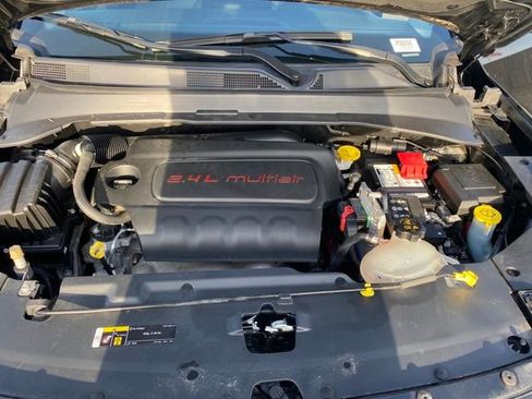 Used 2022 Jeep Compass Limited image 21