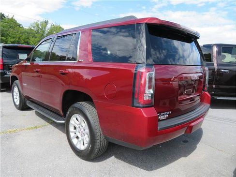 Used 2020 GMC Yukon SLT w/ Open Road Package AWD/4WD image 2
