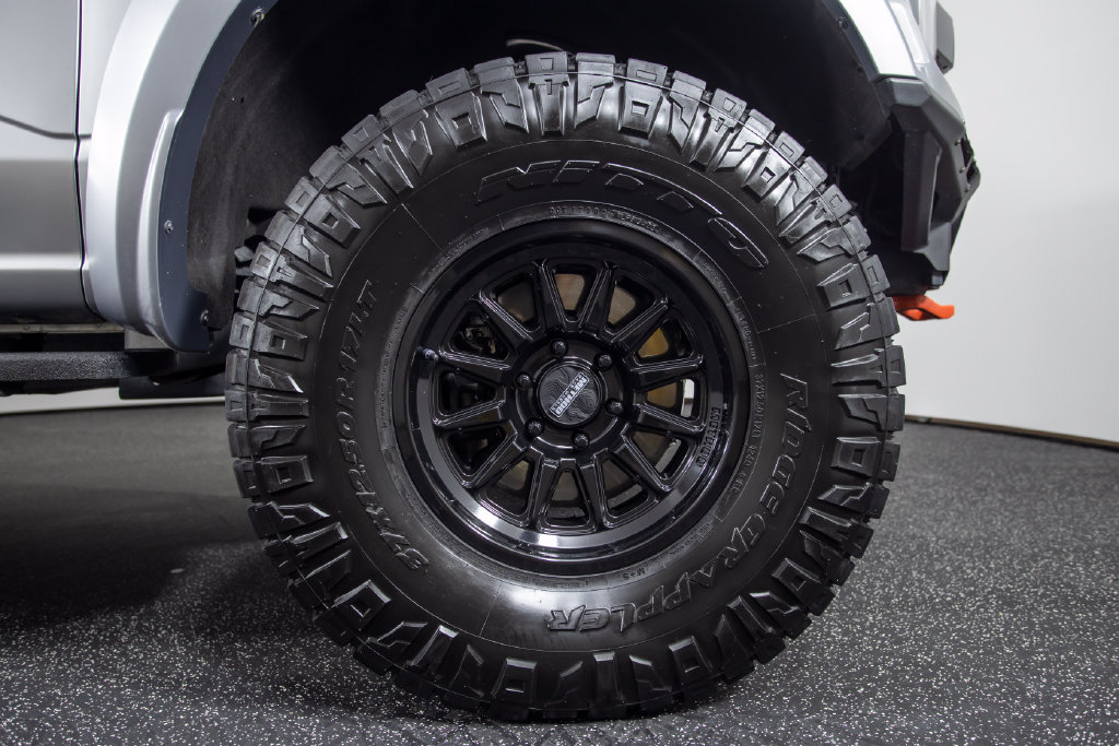 Used 2023 Ford F150 Raptor w/ Equipment Group 802A Raptor R AWD/4WD image 28