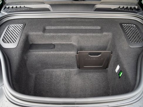 Certified 2025 Porsche Macan 4 Electric AWD/4WD image 30