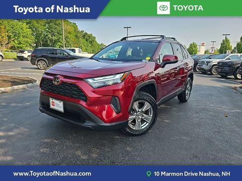 Used 2024 Toyota RAV4 XLE AWD/4WD image 1