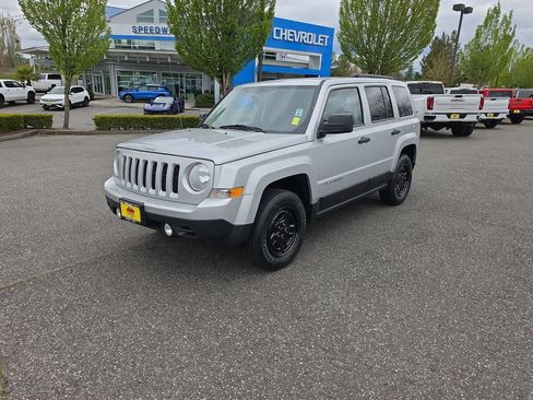 Used 2012 Jeep Patriot Sport AWD/4WD image 1
