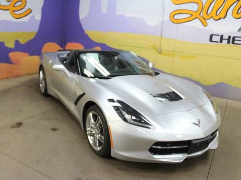 Used 2017 Chevrolet Corvette Stingray Convertible w/ 3LT Preferred Equipment Group RWD image 2