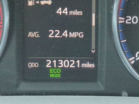 Used 2016 Toyota RAV4 XLE image 23