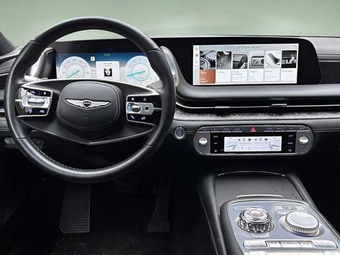 Used 2023 Genesis G90 3.5T image 14