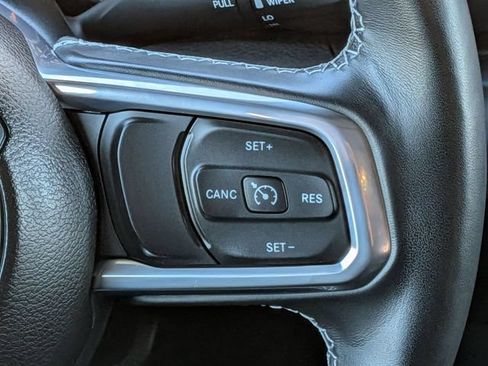Used 2023 Jeep Wrangler Unlimited Sahara w/ Cold Weather Group AWD/4WD image 19