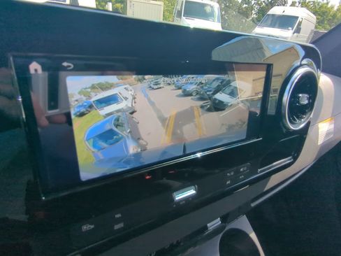 Used 2025 Mercedes-Benz Sprinter 2500 image 7
