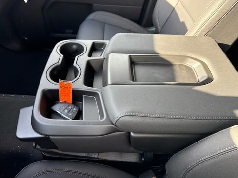 New 2026 GMC Sierra 2500 SLT image 22