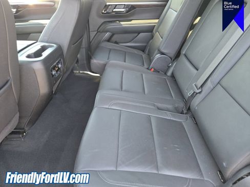 Used 2025 Chevrolet Suburban LT AWD/4WD image 13