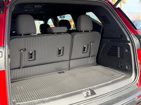 New 2026 Chevrolet Traverse LT w/ Midnight/Sport Edition image 8