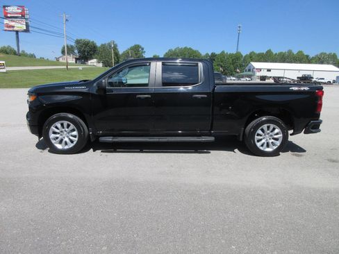Used 2022 Chevrolet Silverado 1500 Custom AWD/4WD image 3