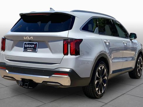 Used 2024 Kia Sorento SX FWD image 13