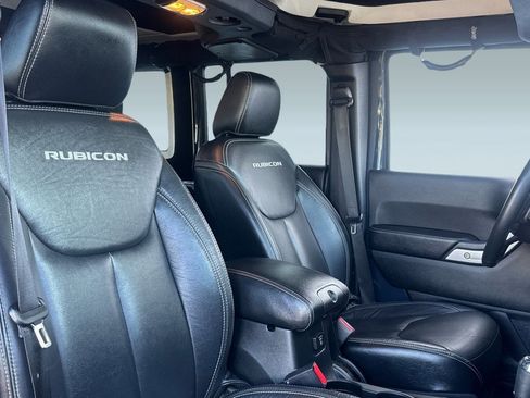 Used 2017 Jeep Wrangler Unlimited Rubicon image 29