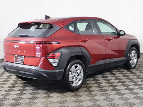 Used 2025 Hyundai Kona SE FWD image 8