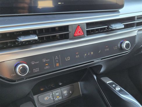 New 2026 Kia Sorento S image 14