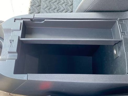 Used 2024 Chevrolet Equinox LT w/ LPO, Floor Liner Package image 15