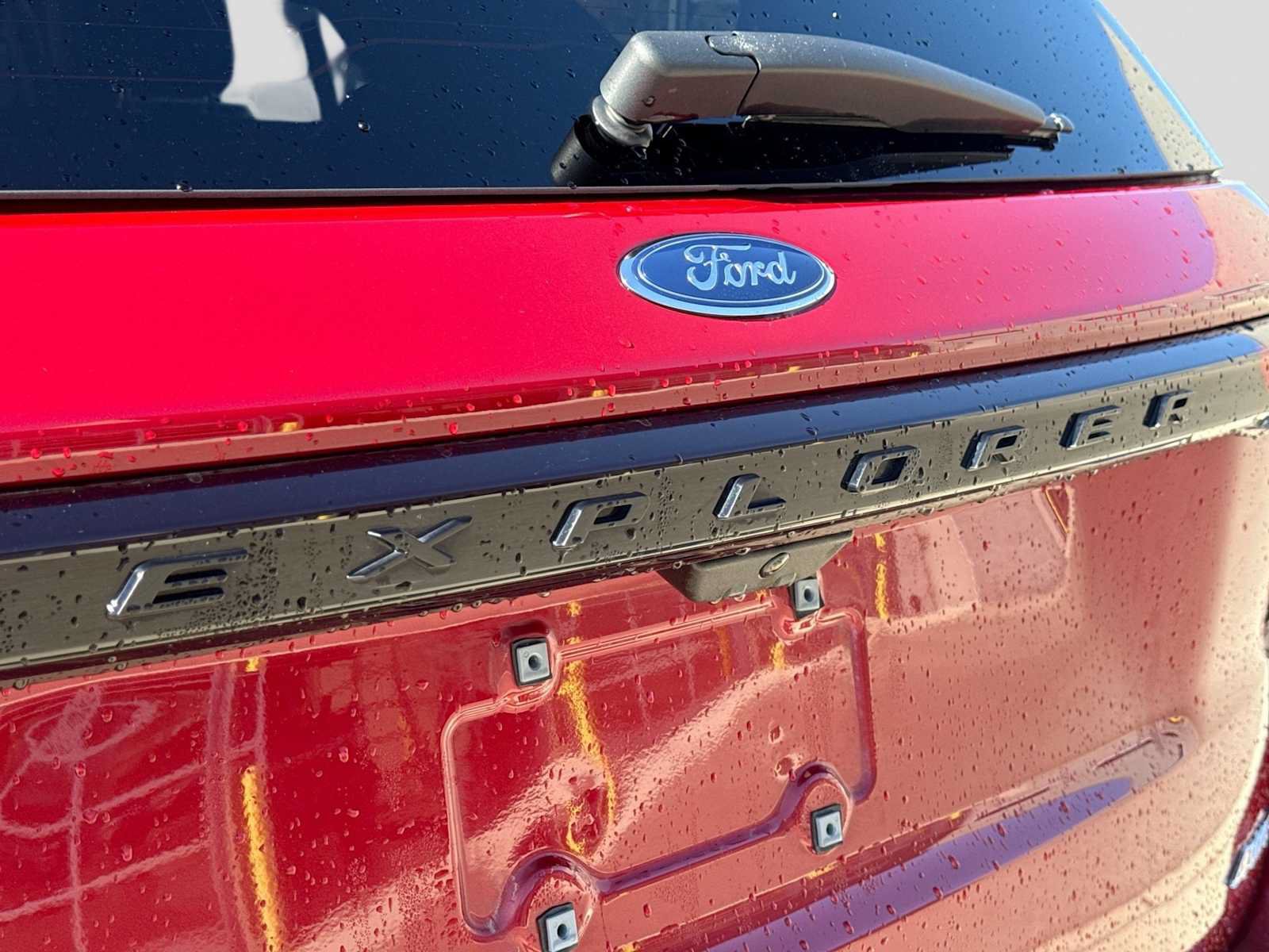 Certified 2025 Ford Explorer ST-Line w/ Premium Package AWD/4WD image 12