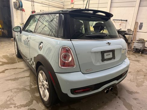 Used 2011 MINI Cooper S image 19