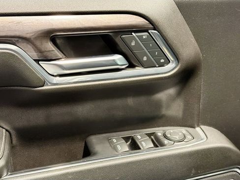 Used 2024 Chevrolet Silverado 1500 LTZ image 17