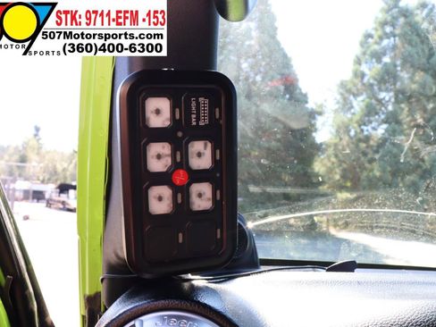 Used 2013 Jeep Wrangler Unlimited Rubicon w/ Connectivity Group AWD/4WD image 20