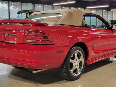 Used 1994 Ford Mustang GT RWD image 29