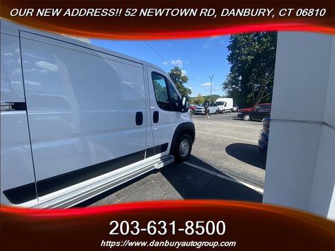 Used 2025 RAM ProMaster 2500 w/ U-Haul Equipment Group FWD image 13