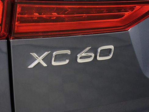 Certified 2023 Volvo XC60 T8 Plus w/ Climate Package AWD/4WD image 19
