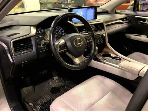 Used 2020 Lexus RX 350L Premium w/ Premium Package image 18