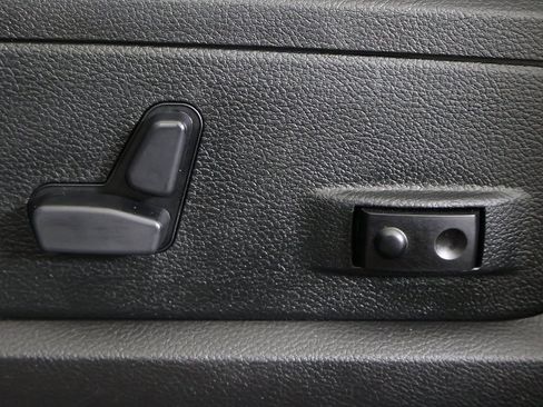 Used 2016 RAM 1500 Outdoorsman image 31