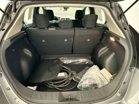 Used 2025 Nissan Leaf S FWD image 29