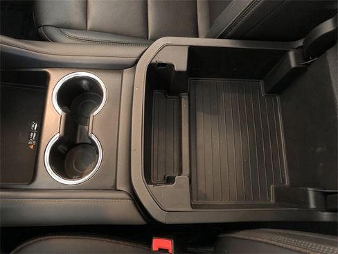 Certified 2024 Chevrolet Suburban High Country image 28