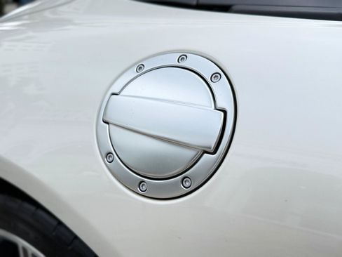 Used 2012 Mercedes-Benz SLS AMG Roadster image 11