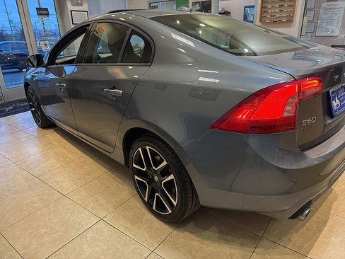 Used 2018 Volvo S60 T5 Dynamic w/ Vision Package image 21