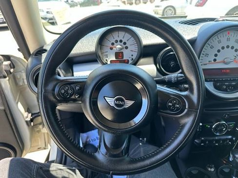 Used 2012 MINI Cooper Hardtop image 10